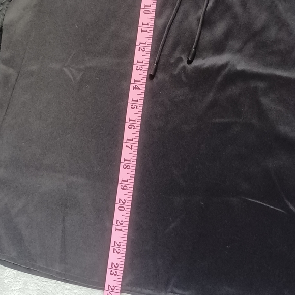 CALLIGRAPHIE Top Size M Black Body Balloon Sleeve With Flowers NEW - Picture 9 of 9